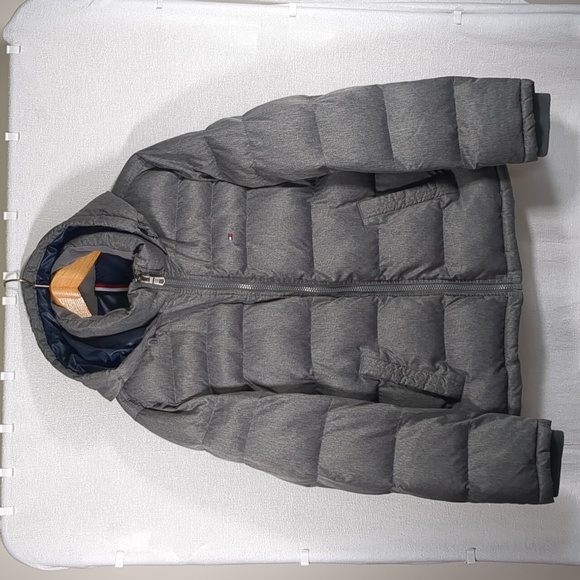 Tommy Hilfiger Other - Tommy Hilfiger Men's Mid Length Gray Puffer Jacket Size Medium EUC